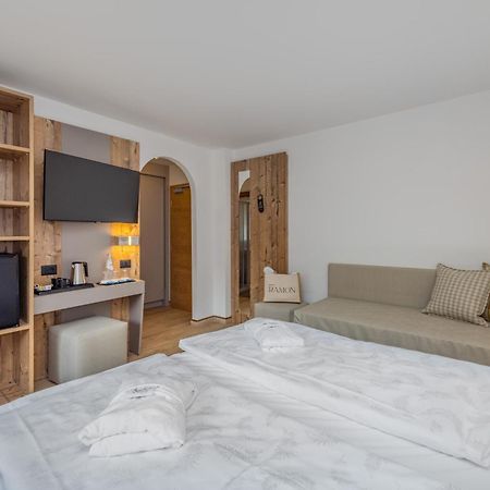 Hotel Ramon Campitello di Fassa Esterno foto
