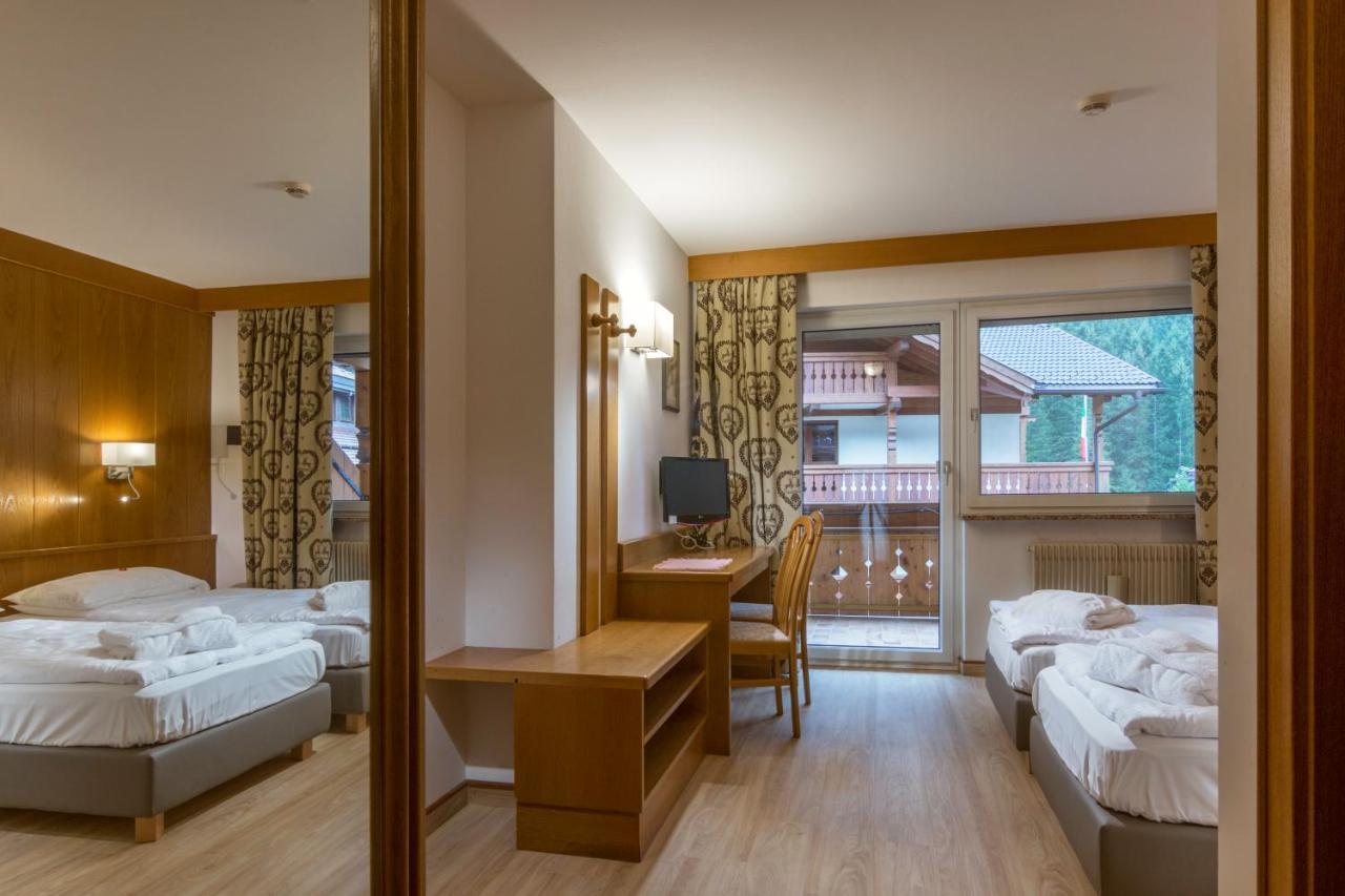 Hotel Ramon Campitello di Fassa Esterno foto