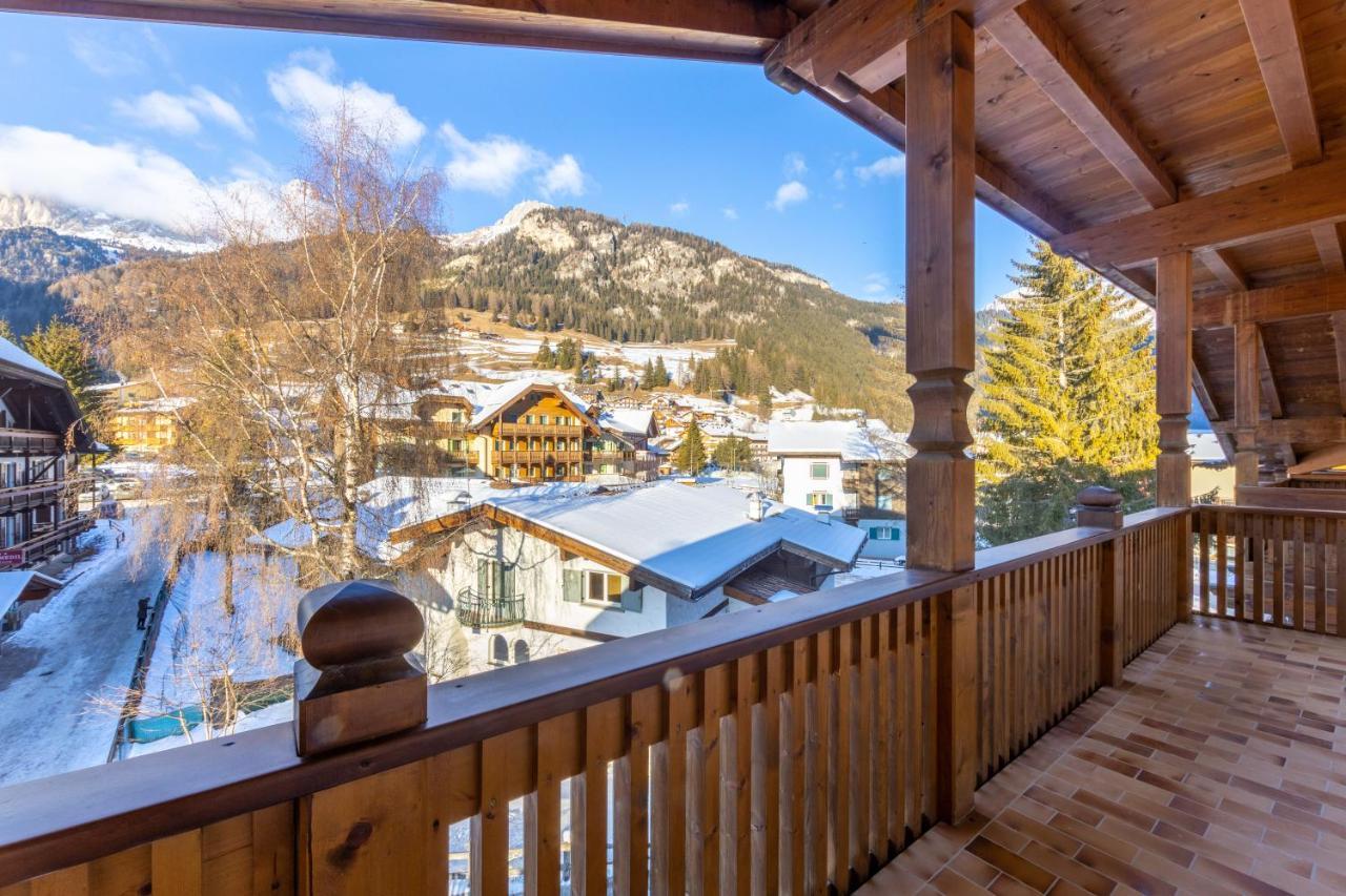 Hotel Ramon Campitello di Fassa Esterno foto