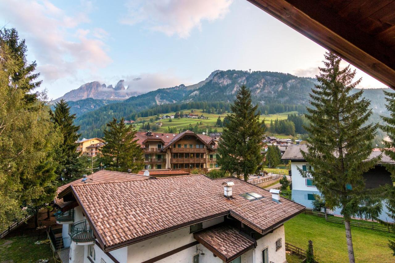 Hotel Ramon Campitello di Fassa Esterno foto