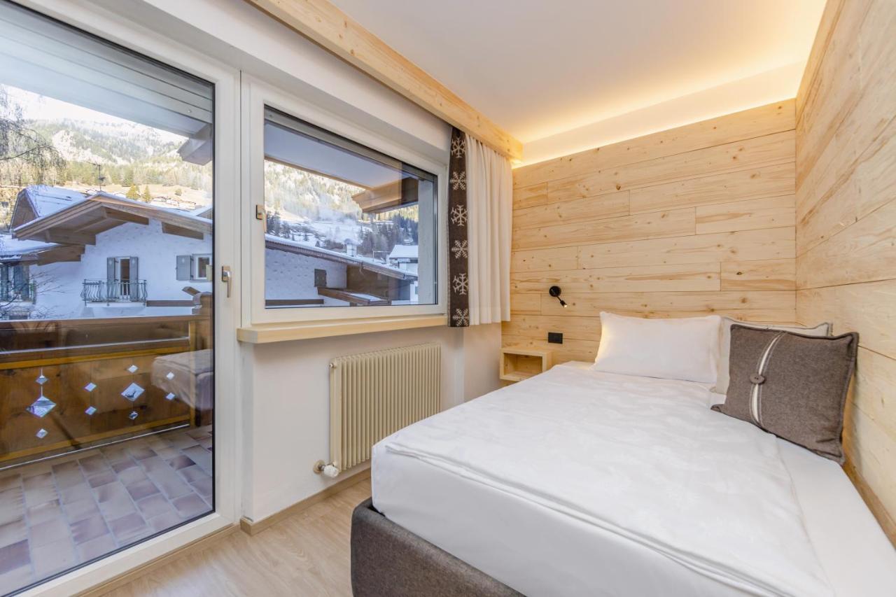 Hotel Ramon Campitello di Fassa Esterno foto